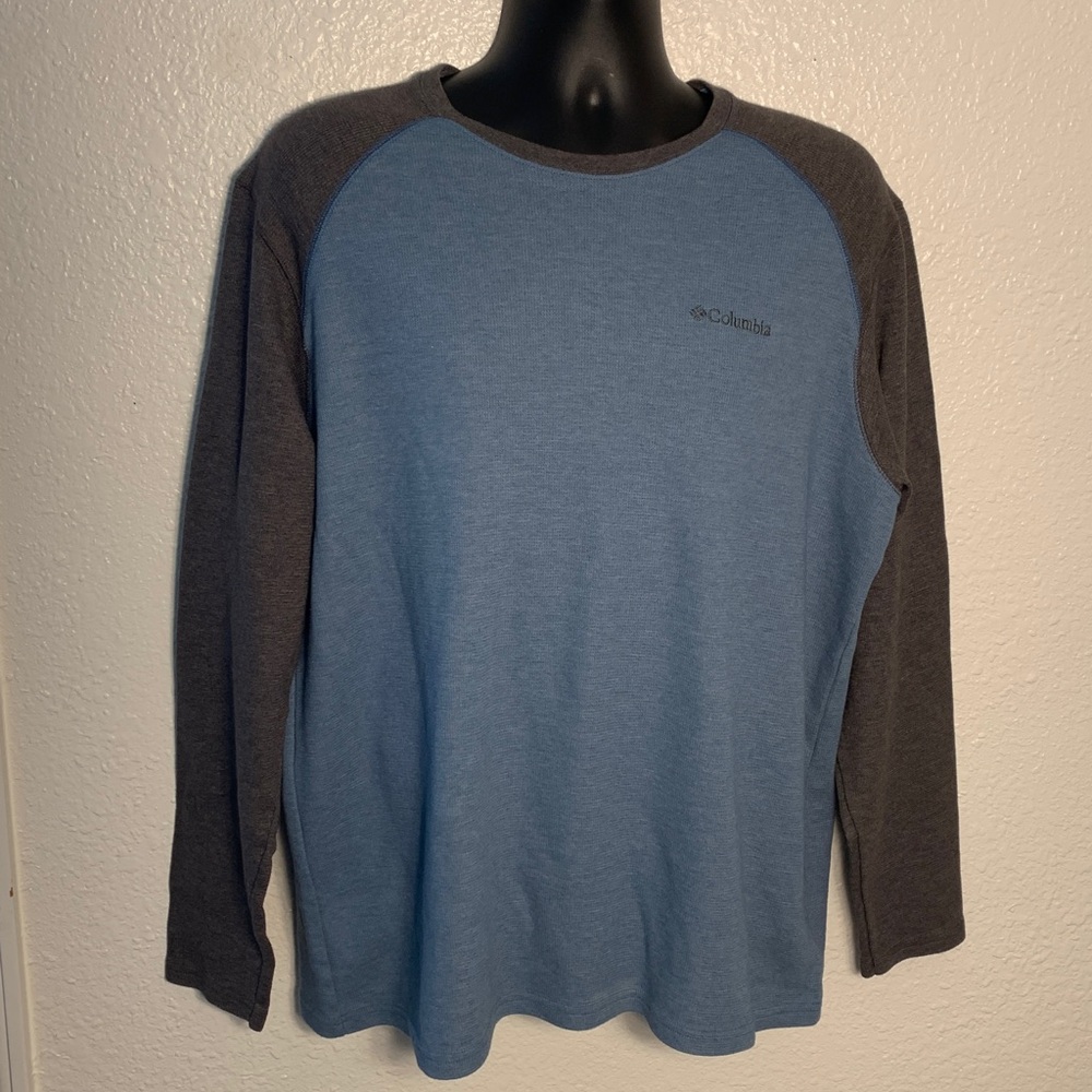 Columbia Men’s XL Two-Tone Blue and Gray Long Sleeve Shirt